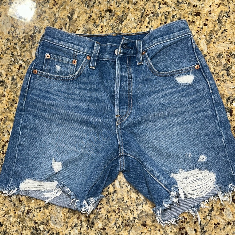 Levi’s red tab 501 distressed cutoff jean shorts, women’s 27